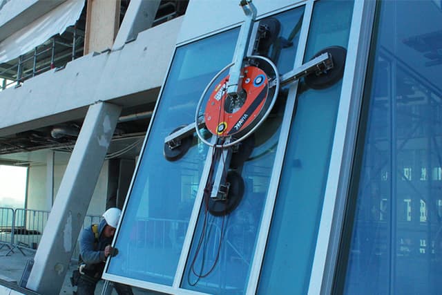 Viavac GBx2-800 glaszuiger voor montagewerk met zware glaselementen