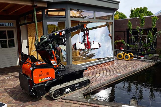 BG Lift M060 rupskraan BG Lift M060 compacte rupskraan voor hijswerkzaamheden op locatie