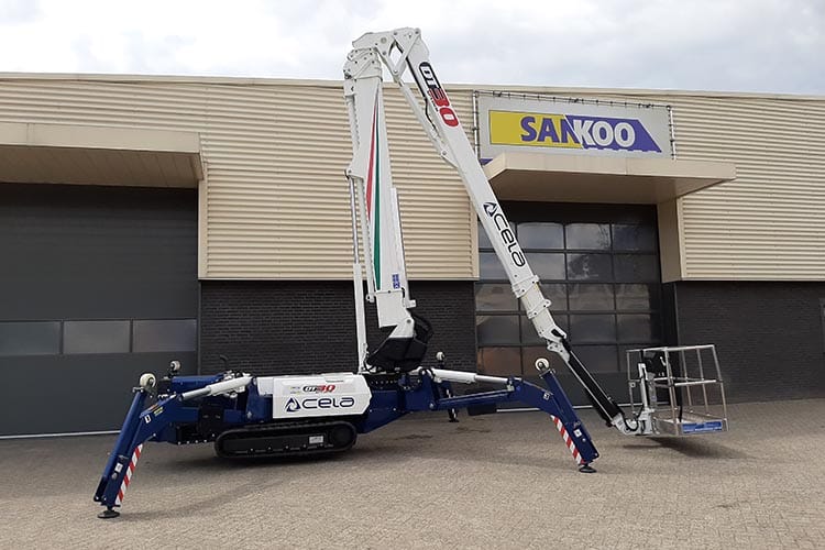 Double telescopic boom